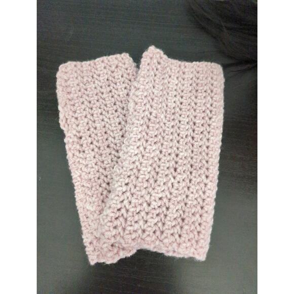 Ear warmer and fingerless glove set - Picture 6 of 9